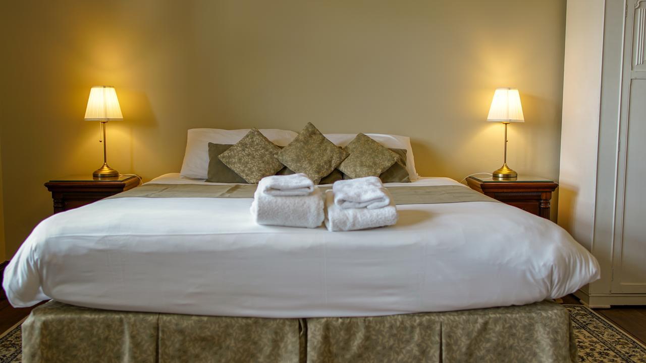 Bed and Breakfast Cleeve House Melksham Zewnętrze zdjęcie